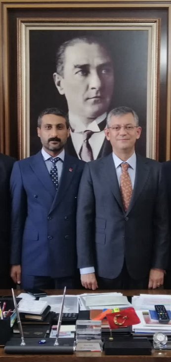 Genel Başkanımız Sayın #özgürözele yapılan alçak saldırıyı lanetliyor ve kınıyorum...
Bu Ülkenin Vatanseverleri böyle şeref yoksunu ve alçak zihniyetli insanlardan elbet bunu hesabını soracaktır…