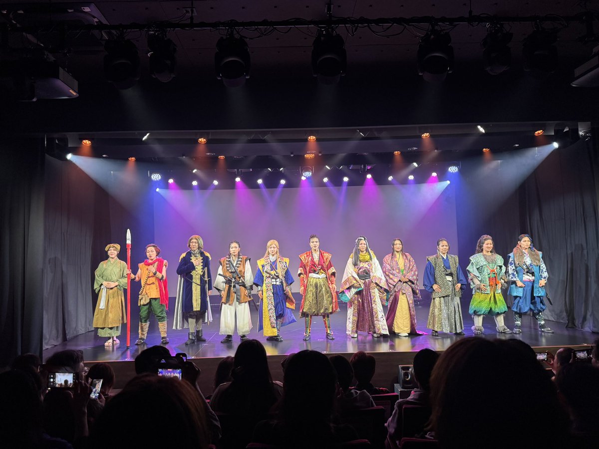 新生オクロック観てきましたっ🫶🏽 
ほんとにみんなステキだった（ ;  ; ）
あと2日しかないのでお時間ある方は観に行ってください！！
怪我なくみんな駆け抜けられますように🩷ダイスキ🩷
#オクロック熊本歌劇団