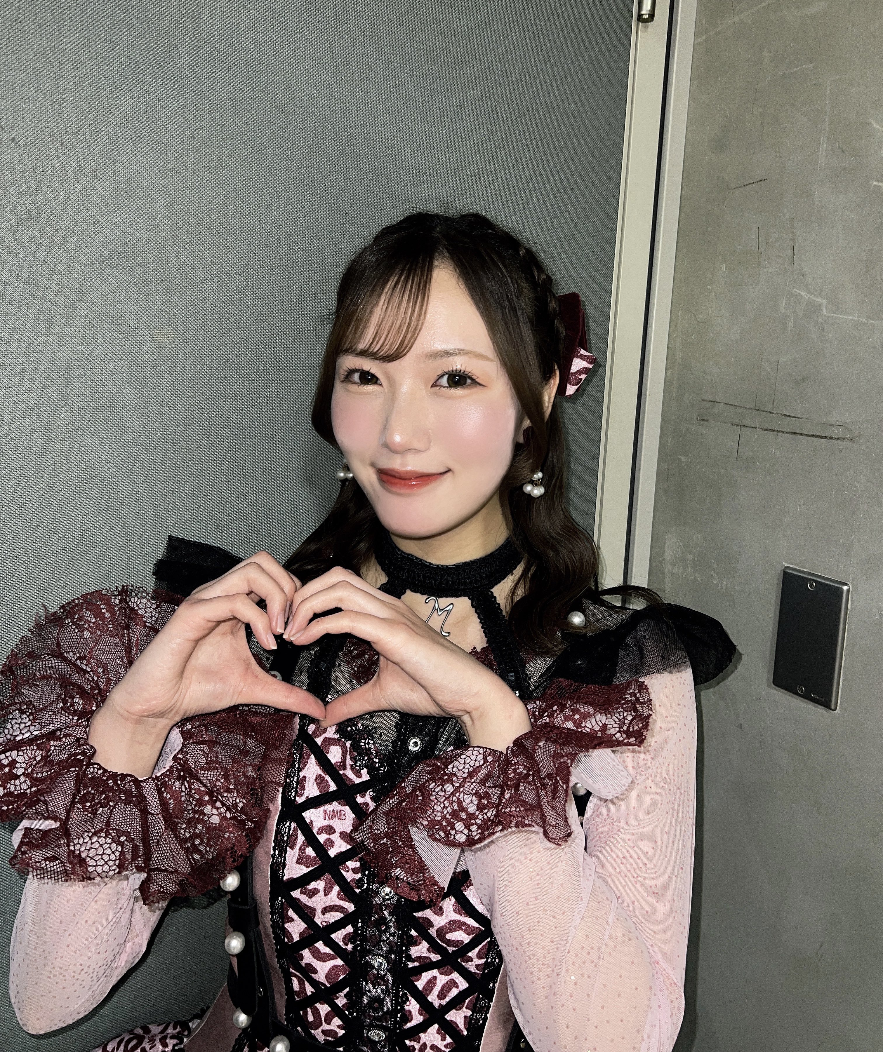ち*ろ様 NMB48 眞鍋杏樹 チューストライク 生写真 直筆 サイン