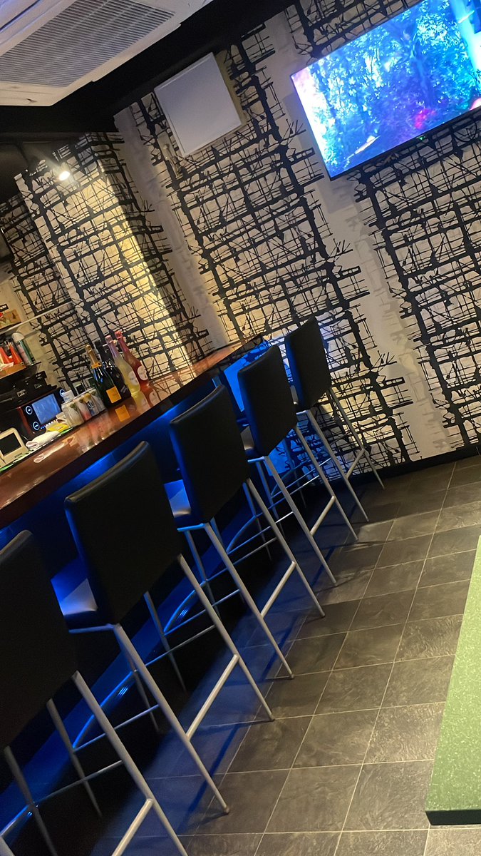 オープンしました‼️

ご来店お待ちしております😁✨

#大阪 #ミナミ #宗右衛門町  #難波 #心斎橋  #道頓堀  #BAR  #二次会  #カラオケ  #飲み放題  #シーシャ  #シーシャバー