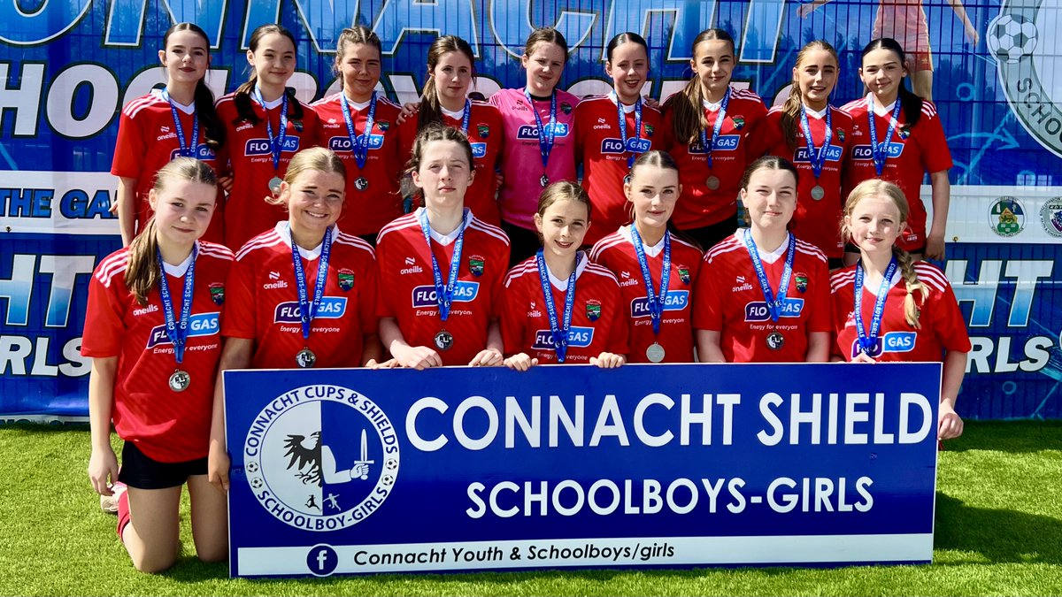 🔵⚪  CONNACHT FINALS 2025
⚽🏆  U-14 Girls Shield
Ballinrobe Town 0-2 Corofin Utd

🏆 Together for the Game - Connecting, Challenging, Celebrating 🛡️

#ConnachtCups #ConnachtShields

Many thanks to all the match officials 👏