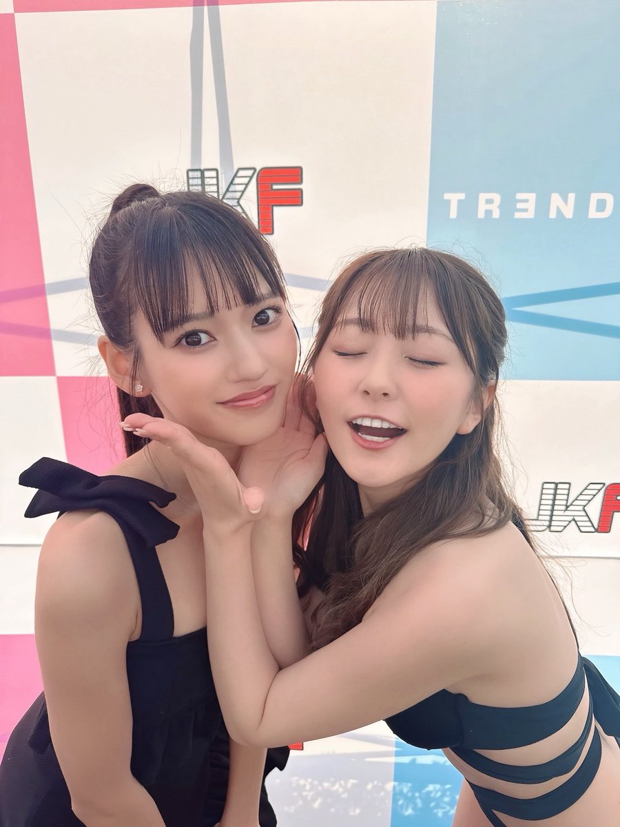 去年の12月ぶりのうみ氏🩵🩵
去年はメイク中の隠し撮りしてたけど
今回は一緒に写真撮れました🫶🏻

一緒のグループで隣で撮影会だったから横目でチラッと見てきゅんってしてたのは内緒☝🏻うちの癒し

#雨でカメラ曇ってないか
#TG水着撮影会2025
#トレガル
#トレンドガールズ https://t.co/RwhRoIuWR2