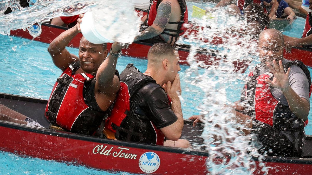 armyARCP's tweet image. Fort Campbell SRU Soldiers and cadre competed in a battleship canoe challenge during an #AdaptiveReconditioning event.

#ARCP #FortCampbell #SRU #OnABoat #ArmyLife #TeamBuilding #OutdoorActivities #Canoeing #Battleship #YouSankMyBattleship