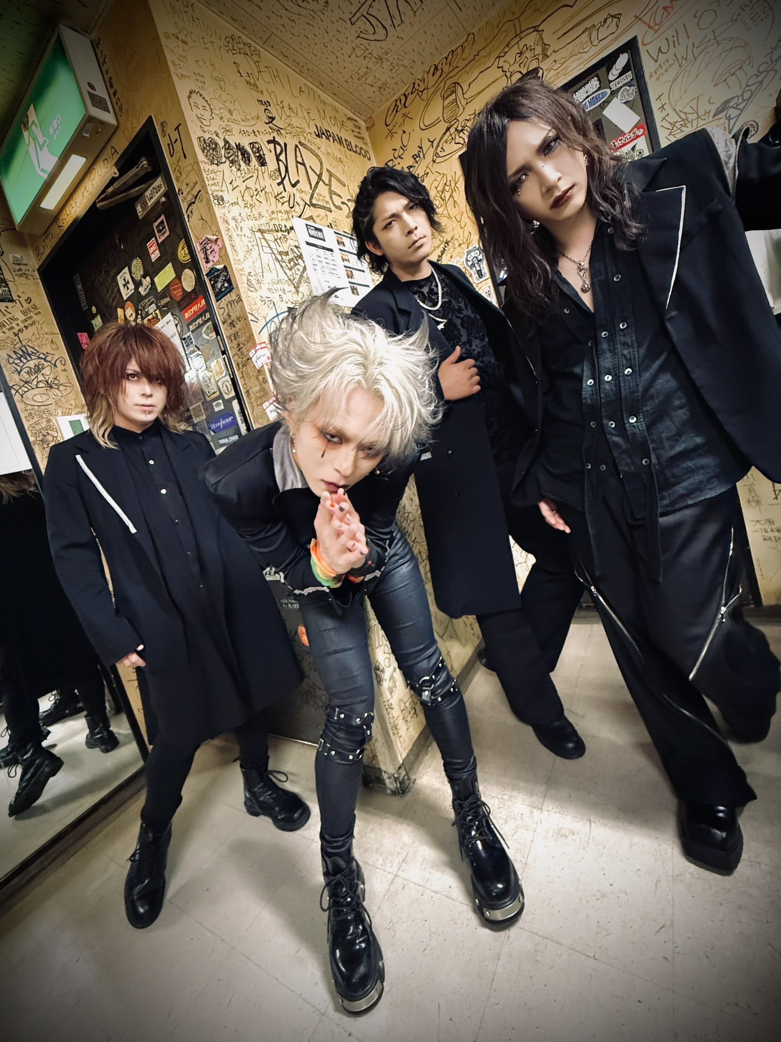 ΛrlequiΩ -アルルカン- official (@Arlequin_offi) / X