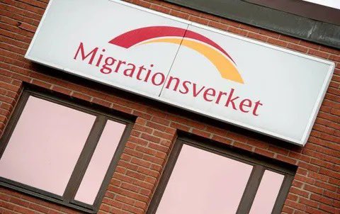 1/ Sverige är ett ekonomiskt skeppsvrak.
Vi har byggt ett system som hyllar passivitet, slår ner på ansvarstagande och kvävs av sin egen självgoda generositet. Det är inte bara en kris – det är ett haveri av episka proportioner. Våra skattepengar slösas på att lappa ihop ett