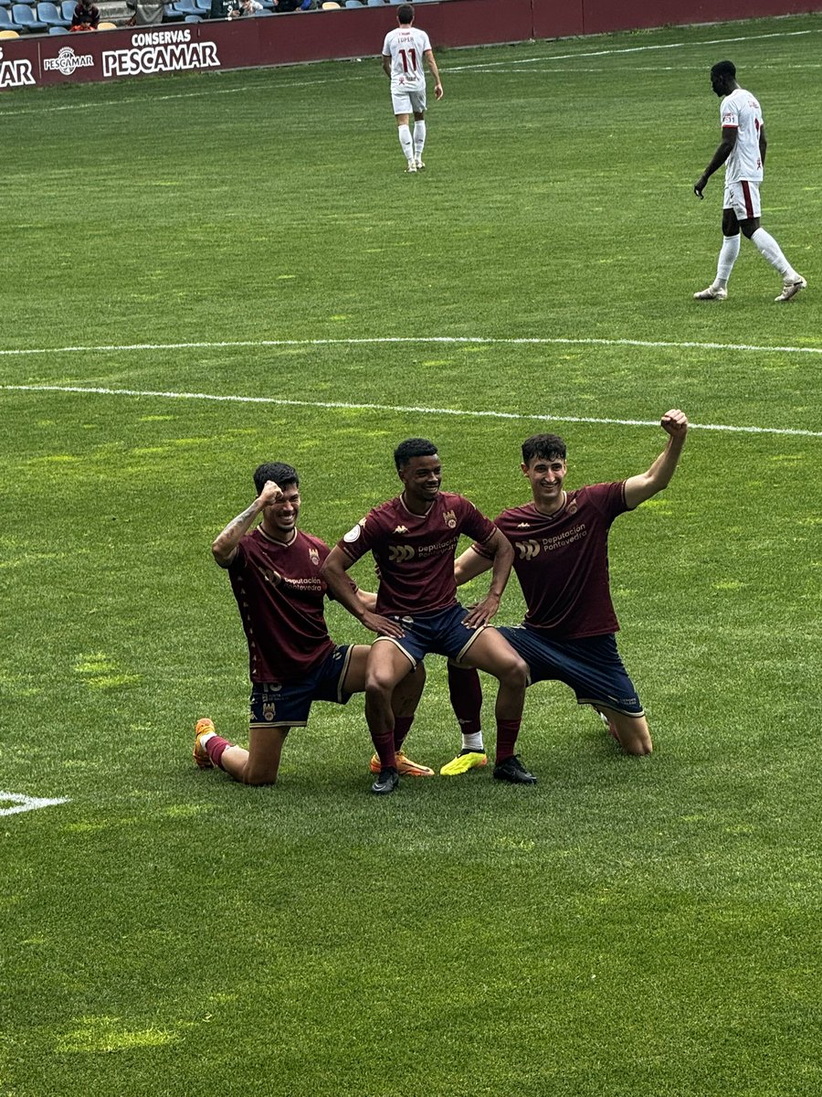 AdrianFarinha18's tweet image. Es el mejor y lo sabe
@AlmeidaDalisson