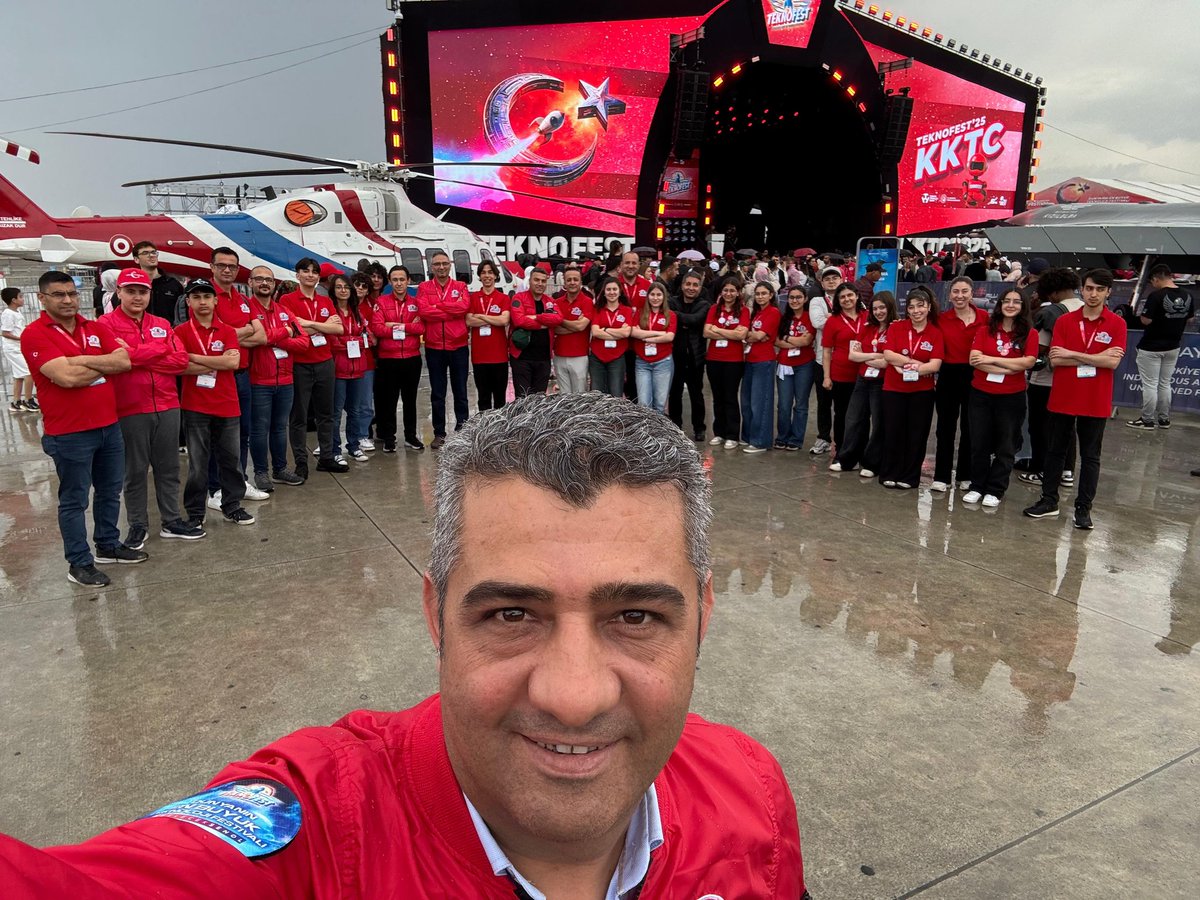 🚀 Aydınlı Öğrencilerden #TEKNOFEST KKTC 'de Çifte Başarı!

Aydın İl Milli Eğitim Müdürlüğü, #TEKNOFEST KKTC 2025 finallerinde büyük bir başarıya imza attı.

🏆İlimizi temsil eden 6️⃣ takımdan Nazilli Bilim ve Sanat Merkezi öğrencileri, teknoloji ve inovasyon kategorisinde