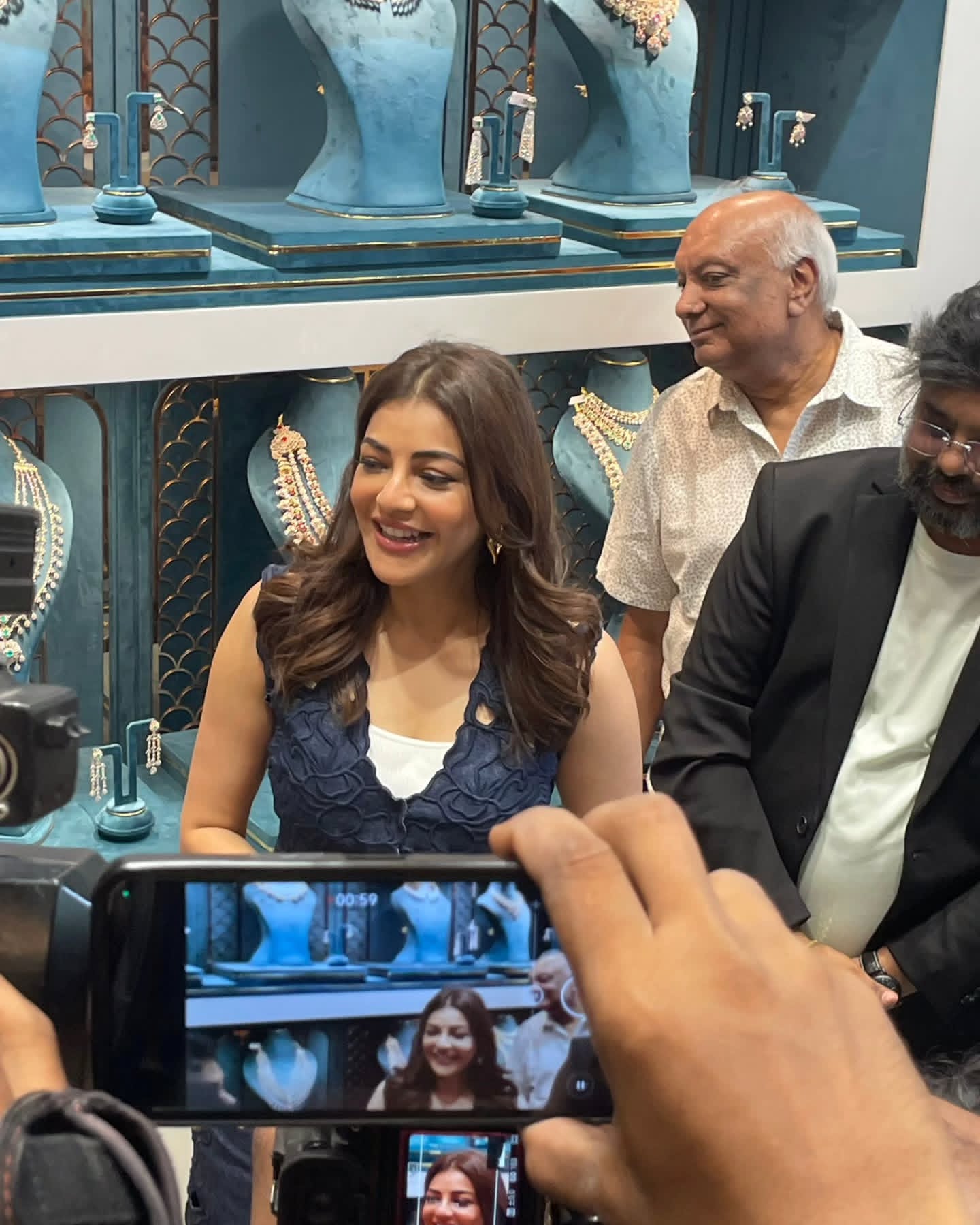 GqGrJqPbcAACTzj?format=jpg&name=large