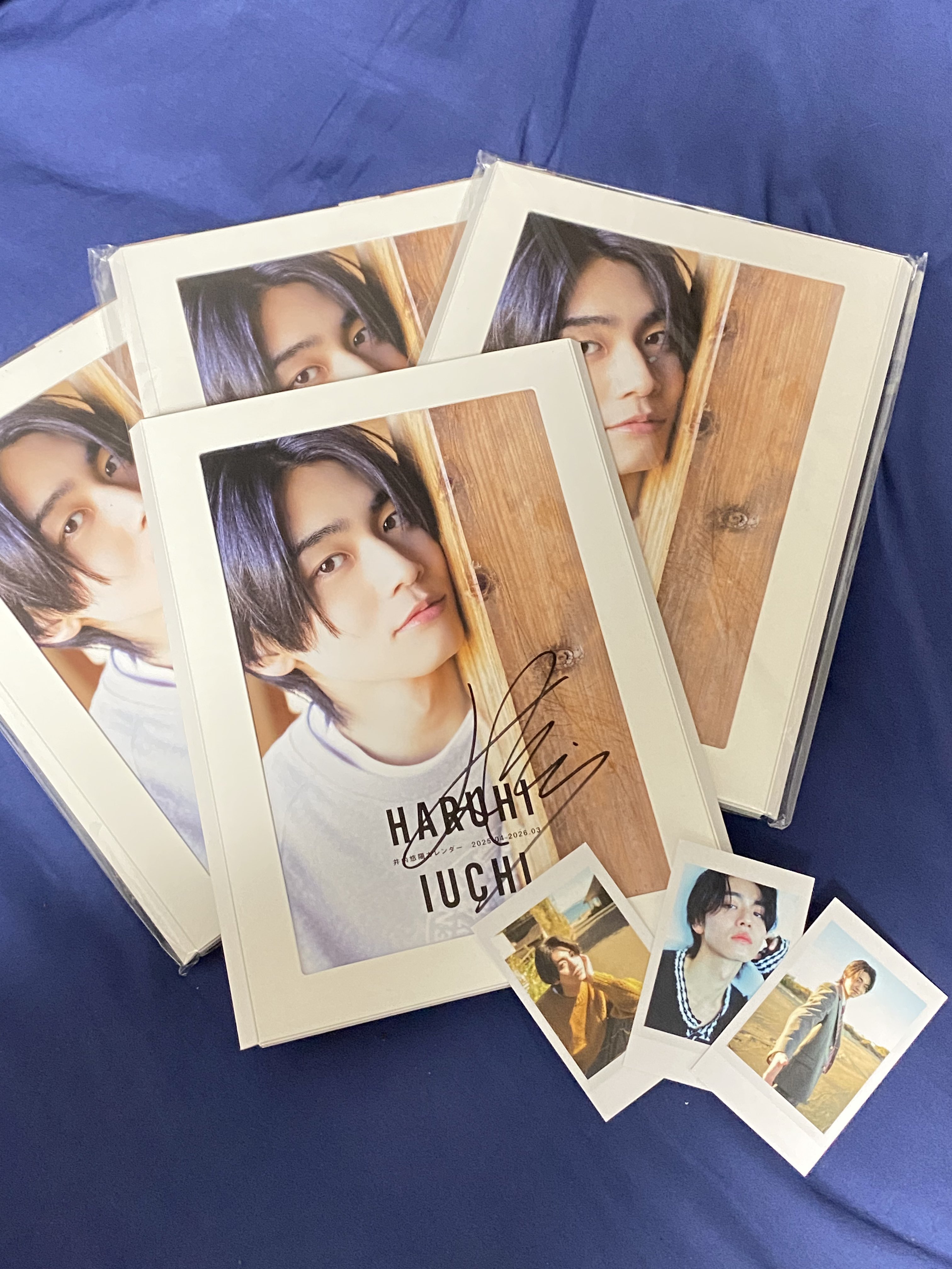 井内悠陽 サイン入りカレンダー チェキ風ブロマイドセット 井内悠陽 サイン入りカレンダー チェキ風ブロマイドセット