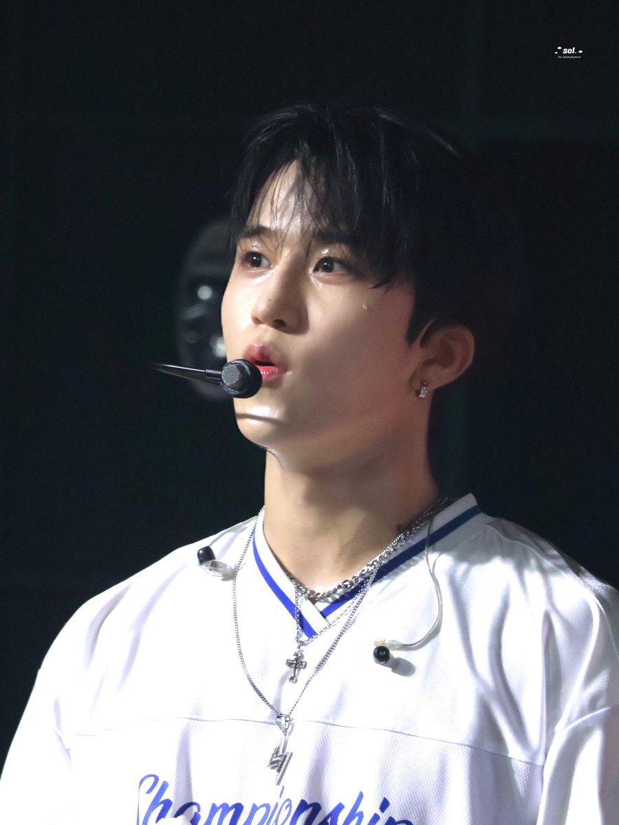 junwoo_sol's tweet image. 250503 K-POP WEEK in HONGDAE

#루네이트 #LUN8 #ルネイト
#준우 #junwoo #쭈누