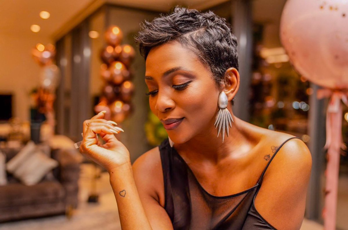 Olamide0fficial's tweet image. Genevieve Nnaji 😍