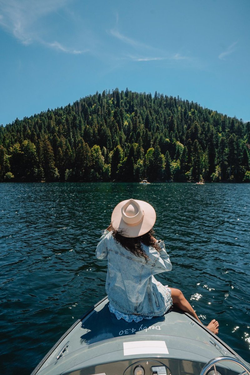 Scenic hiking trails and the dense forests of the Vosges... 🥰

📸: ©girlborntotravel
📍Vosges

#ExploreFrance