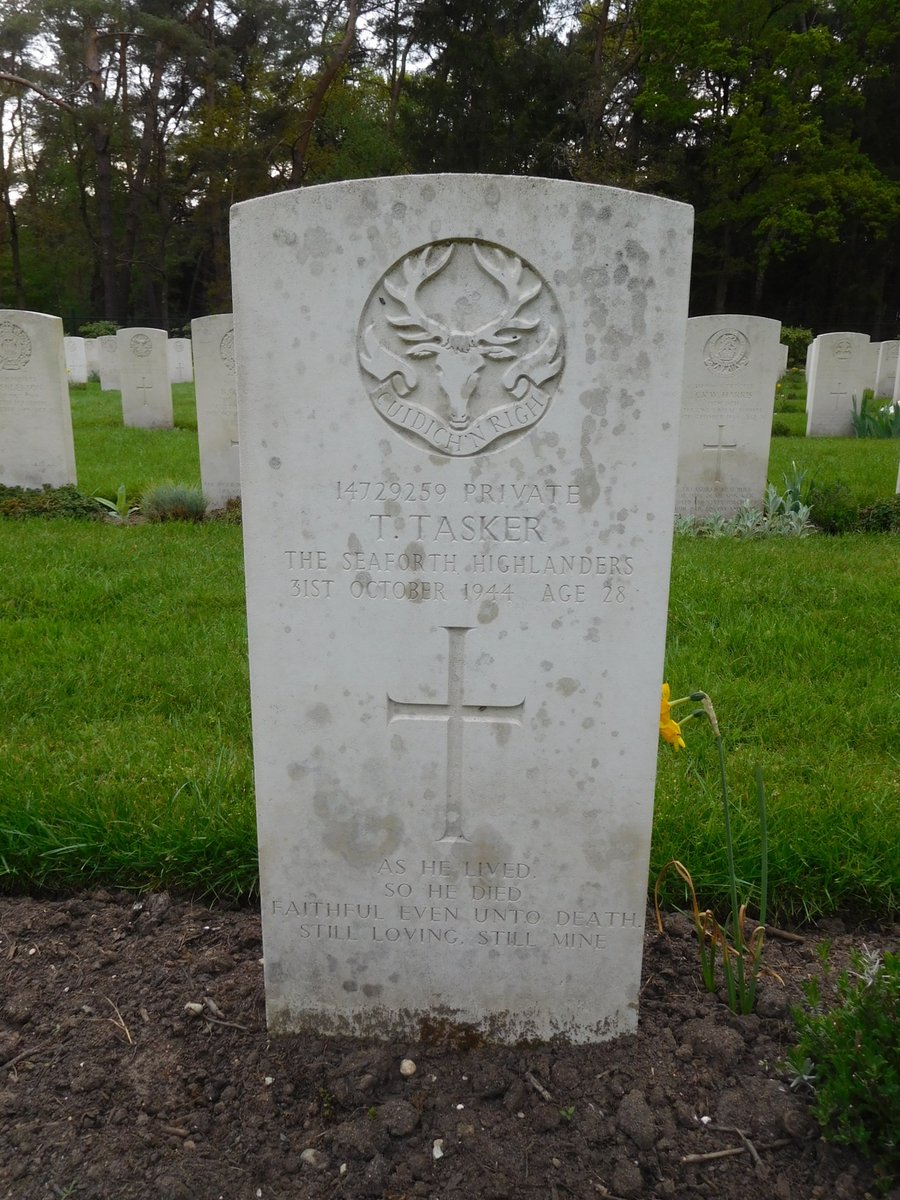 Paul Webster (@g7kve) on Twitter photo In my thoughts ahead of this evening's #4mei #Dodenherdenking are, among others, Southport's:
Cpl. R. Gregson
Sapper L. Harrison
Sgt. F. Langton
Pte. T. Tasker
all four of whom I recently visited at <a href="/CWGC/">Commonwealth War Graves</a> sites in Holland.
<a href="/hiddensouthport/">Secret Sand Land</a> <a href="/SeftonLibraries/">Sefton Libraries</a> In my thoughts ahead of this evening's #4mei #Dodenherdenking are, among others, Southport's:
Cpl. R. Gregson
Sapper L. Harrison
Sgt. F. Langton
Pte. T. Tasker
all four of whom I recently visited at <a href="/CWGC/">Commonwealth War Graves</a> sites in Holland.
<a href="/hiddensouthport/">Secret Sand Land</a> <a href="/SeftonLibraries/">Sefton Libraries</a>