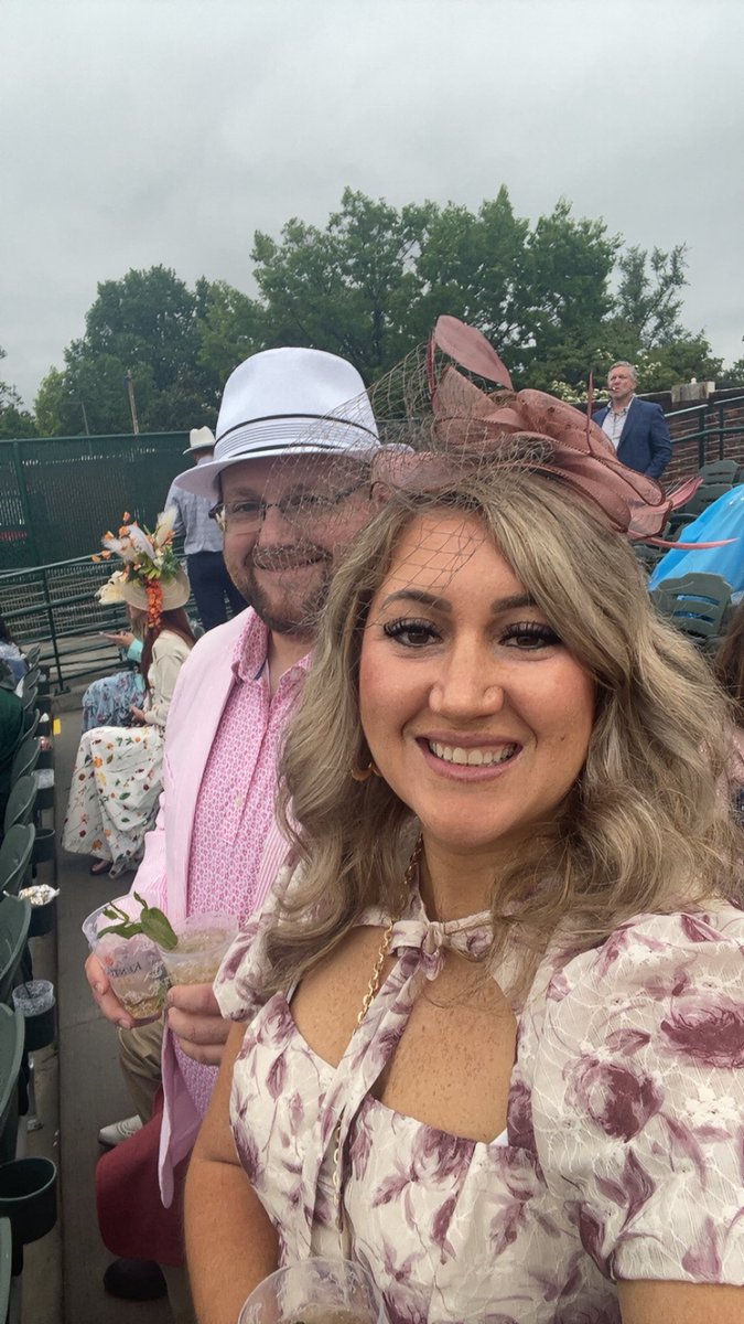StrongLinzi's tweet image. 151st Kentucky Derby 🌹
