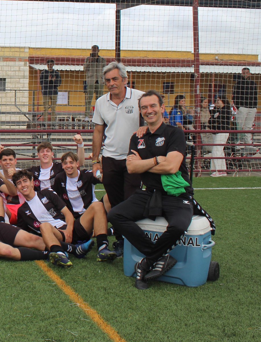 🔝 Estos dos SEÑORES lo han vuelto a hacer. Año tras año sumando ÉXITOS para el club y tras una espectacular travesía en cadete y juvenil, ahora quieren más en sénior. 

🤝 Víctor Durán y Javier Mellado quieren MUCHO MÁS. 

#CreerEsPoder