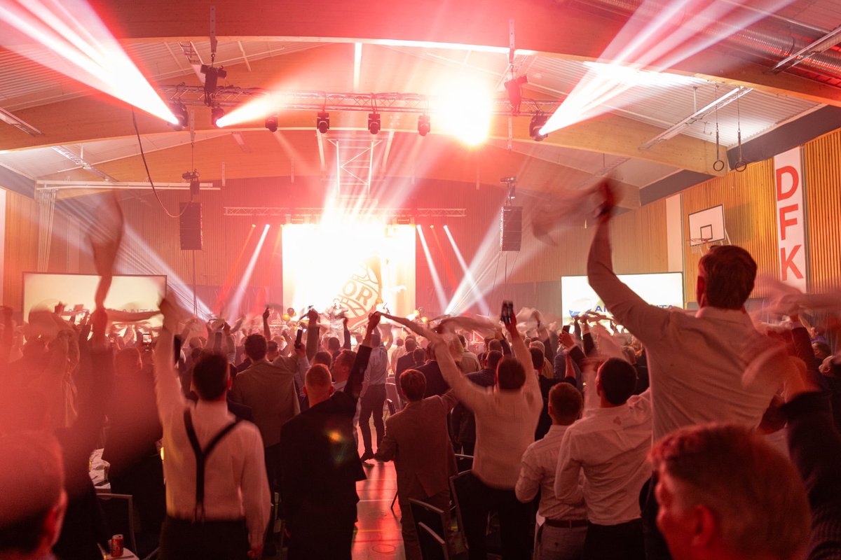 Klúbburinn minn er á öðru leveli ❤️🤍