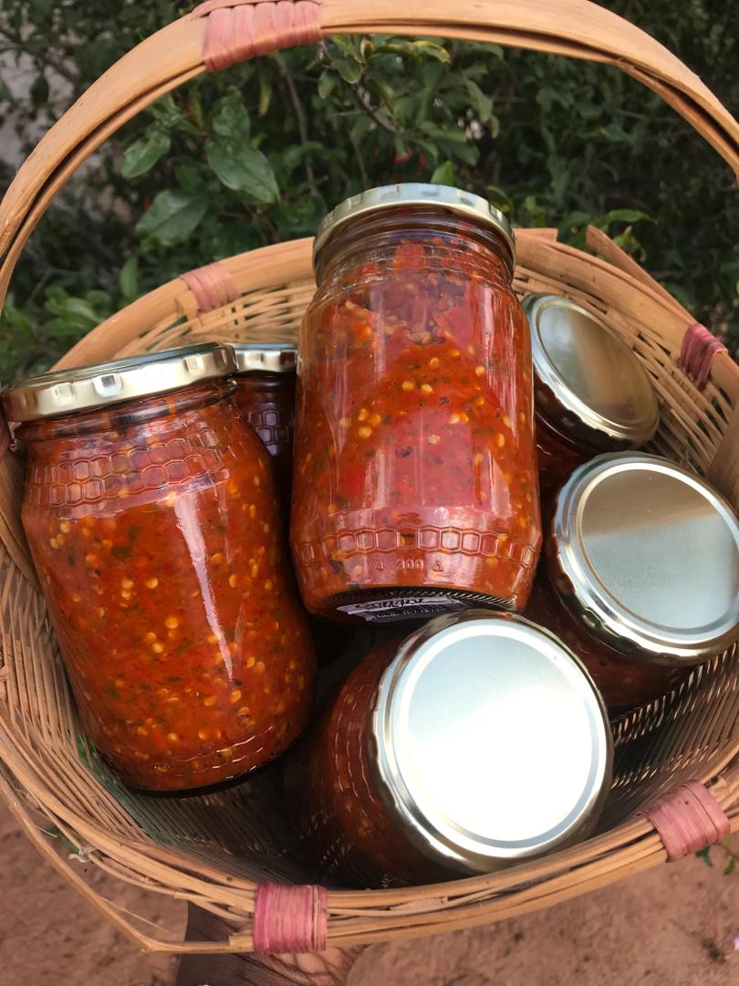 Dumelang!
Ke kopa le nkimolole hoo masika ame ka ma P60.00,will be in Gaborone tomorrow doing deliveries.🤗🌶️🔥 Call/text 77388007