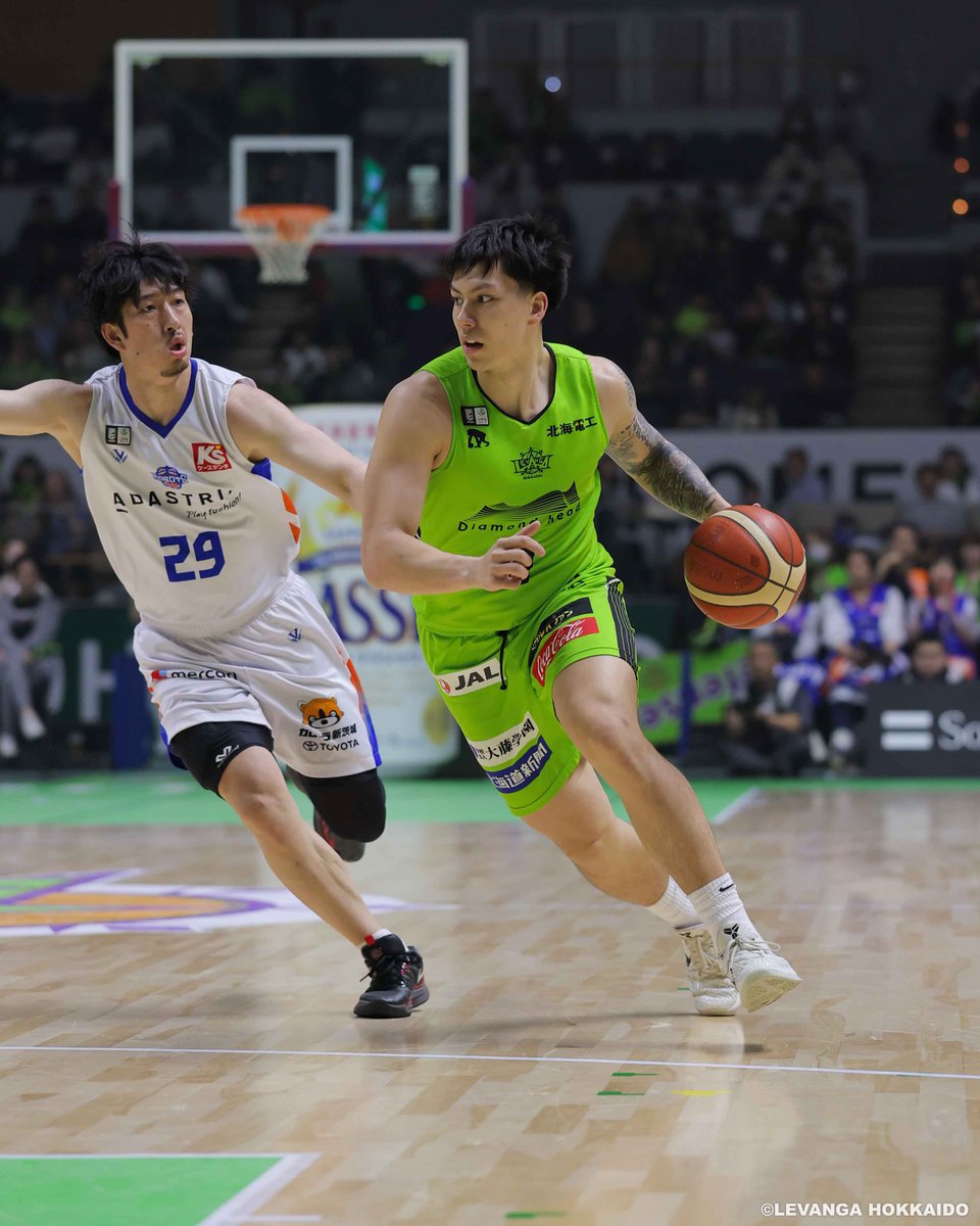 りそなグループ B.LEAGUE 2024-25 SEASON
2025/5/4(日)
vs. 茨城ロボッツ

本日の試合レポート、コメントを公開しました。

🗒コメント
小野寺龍太郎HC、#ドワイト・ラモス 選手、#中野司 選手

📈詳細
levanga.com/game/?YMD=2025…

📡見逃し配信はこちら
tinyurl.com/yp9yn744

#レバンガ北海道
