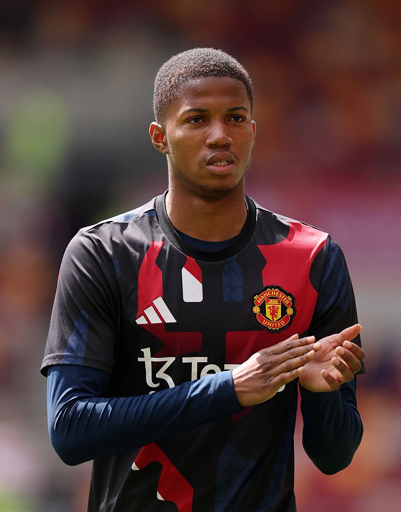 Chido Obi today becomes Manchester United's youngest ever starter in the Premier League aged 17 years and 156 days old 🥇👏