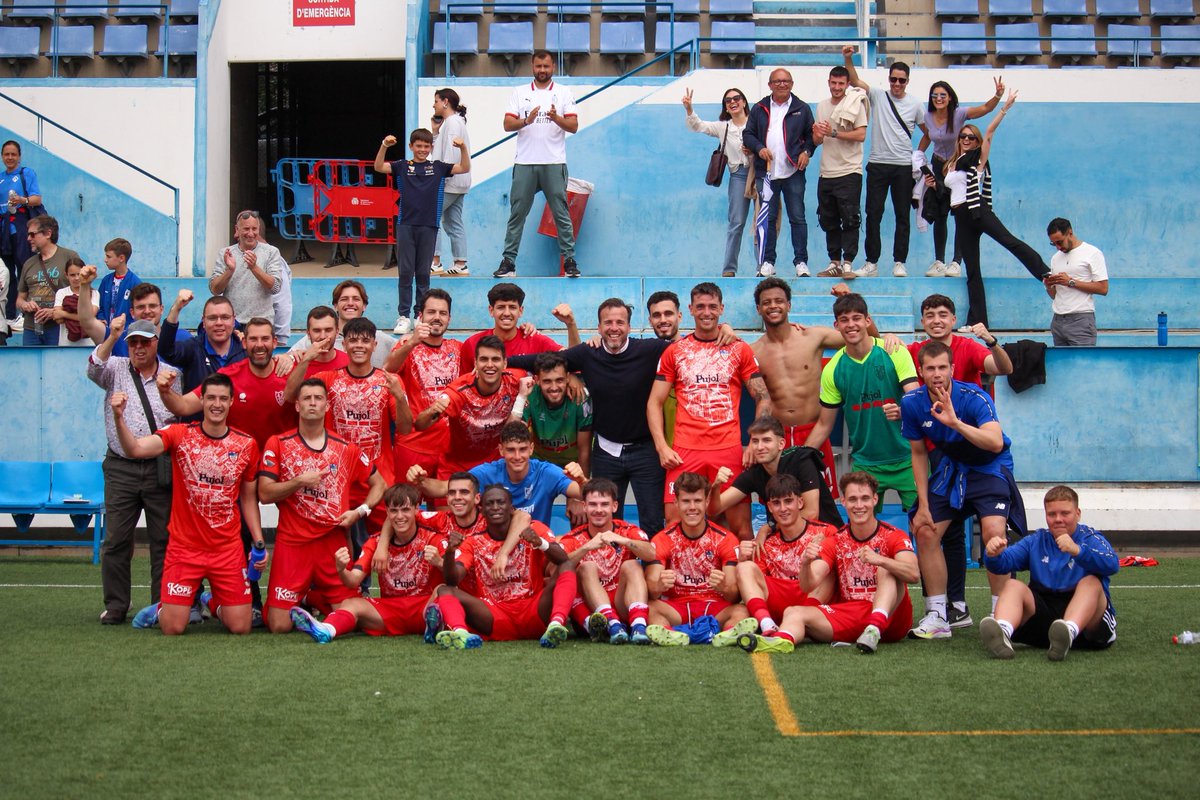 𝐎𝐁𝐉𝐄𝐂𝐓𝐈𝐔 𝐀𝐂𝐎𝐍𝐒𝐄𝐆𝐔𝐈𝐓 ✅ 

Som equip de 3a RFEF!

Gràcies i felicitats a totes i cadascuna de les persones que ho heu fet possible! 

FORÇA MOLLE SEMPRE! 🤍💙