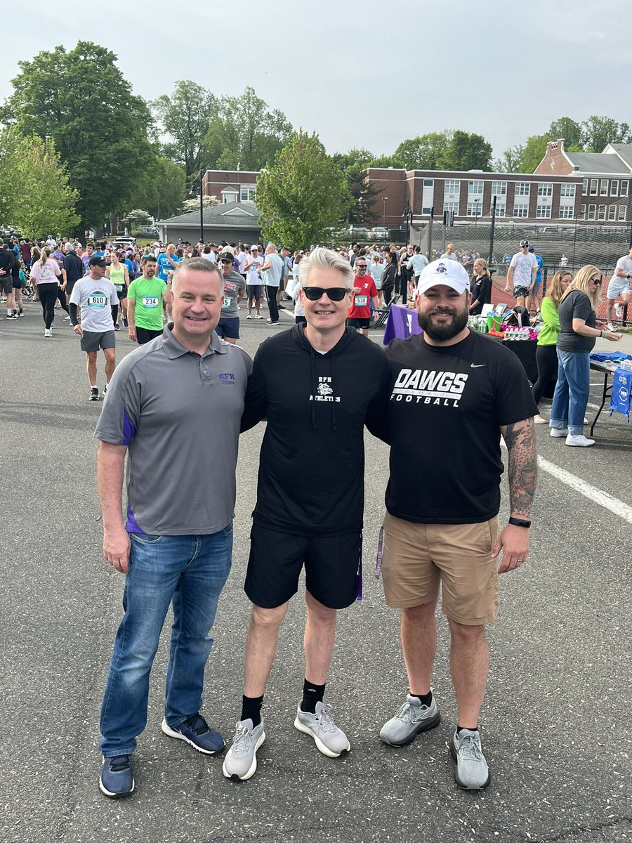 RFHSuper's tweet image. Great cause @RidgeRoadRun ! 🏃👟🐾#mentalhealthawareness #rfh