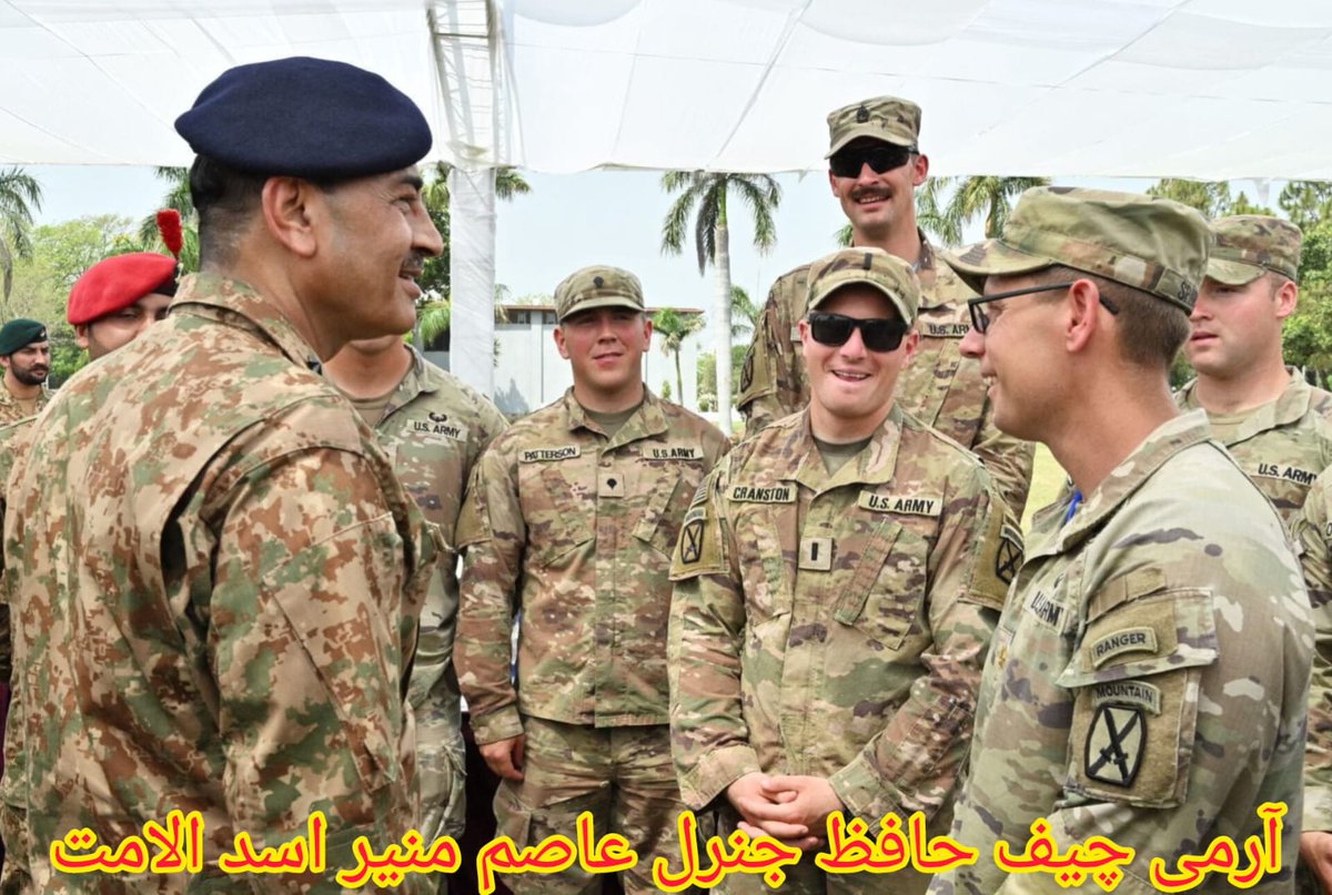 Javeria19529514's tweet photo. The center of attention of the Islamic world is the true hero of the nation of Pakistan, the commander of the brave armed forces. The nation is proud of you.
@OfficialDGISPR
@peaceforchange
@BrigAshfaqHasan
@PatrioticYuth
#PPYStandWithPakArmy https://t.co/1xoRhbldUD