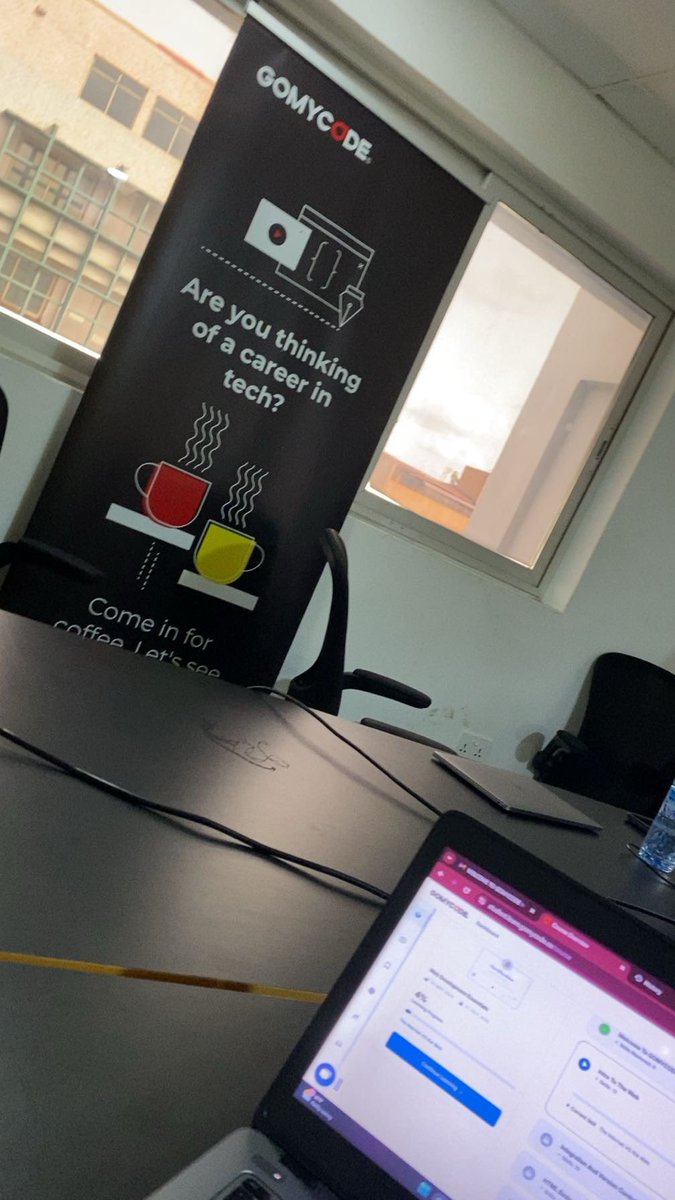 tobi_yemo's tweet image. Tech space 👨‍💻 #GOMYCODE