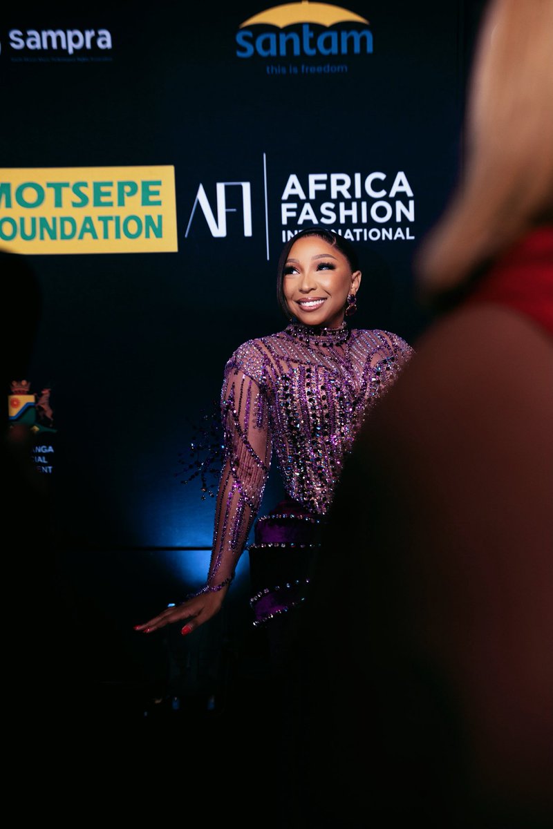 Rorisangt4's tweet photo. 💜💜💜 https://t.co/riDAiFvrOV