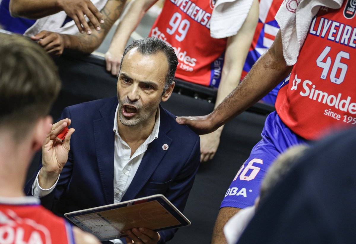 Oliveirense conquista a Taça Hugo dos Santos ao derrotar o FC Porto por 83-78 🏆🔴