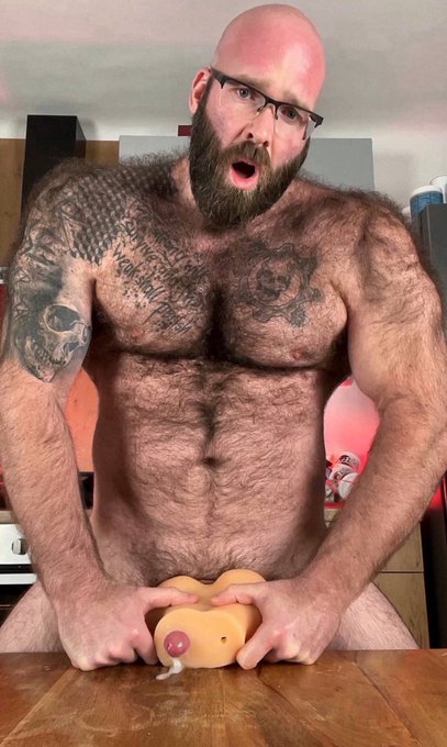 Watch hairy_musclebear's leaked NSFW photo on TwXstars