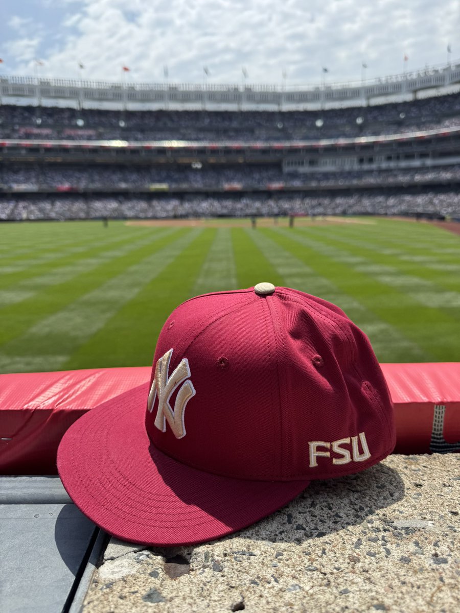FSUnyc's tweet image. Hottest hat in the game right now. 🔥 @Seminoles X @Yankees 🔥 #NYCNoles #Yankees #FSU #Noles #NolesInNYC #NYYankees #MLB #FSUBaseball #NYC #FloridaState #YankeeStadium #Bronx #NewYorkCity #Tallahassee #Florida #NewYork #TLH #SeminoleClubs @SeminoleClubs @FSUAlumni ⚾️