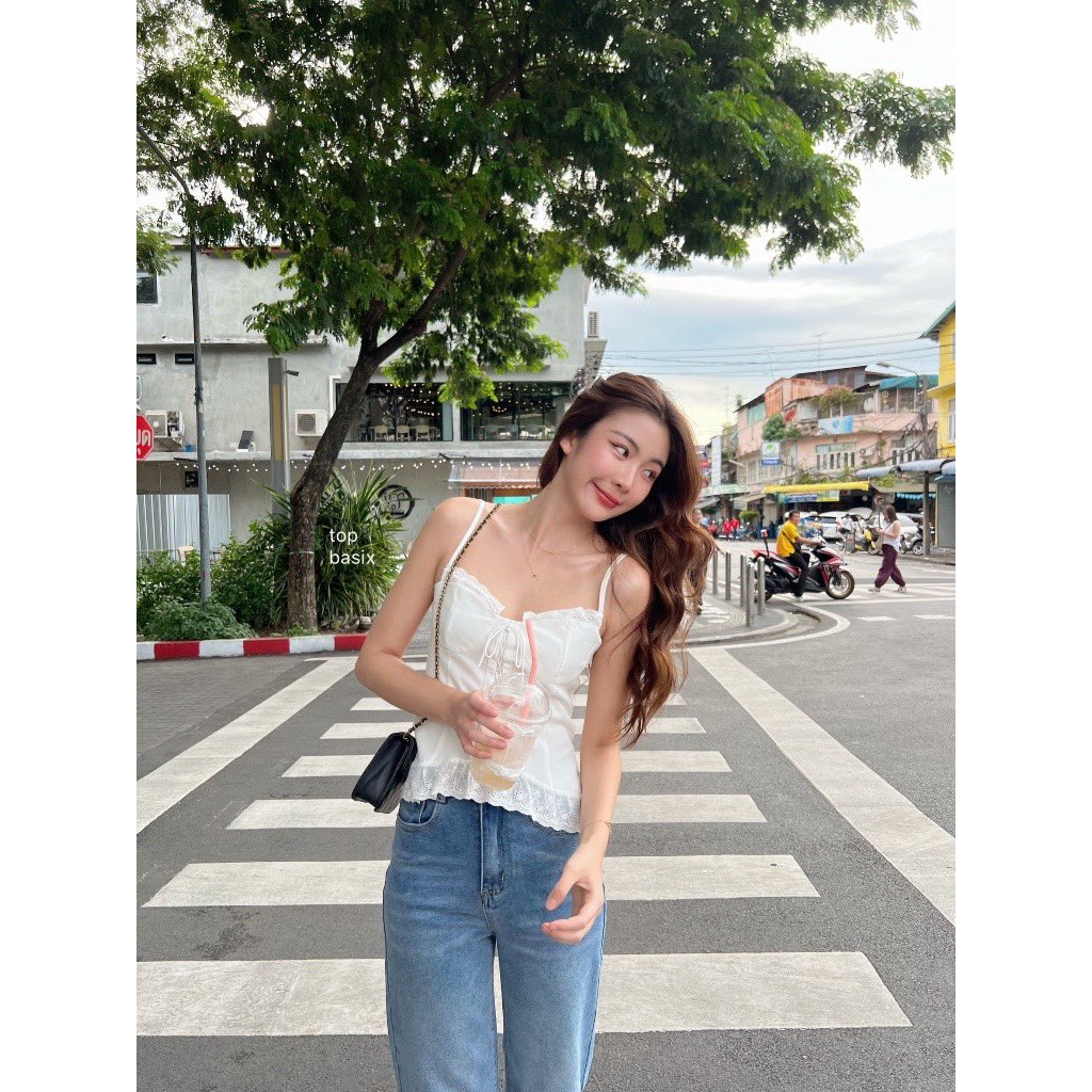 Naxmfff's tweet photo. ￼TOPBASIX - Angel top เสื้อสายเดี่ยวขาว ผูกเชือกหน้า 
https://t.co/vIR3OD51q2 https://t.co/QrTkhdyqQY