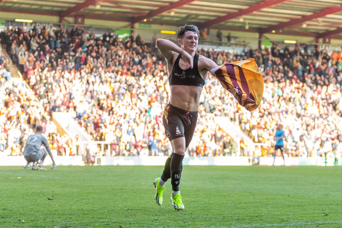 nathanevans94's tweet image. Calum Kavanagh ended this season on 14 goal contributions for Bradford City in League Two (nine goals, five assists).
It’s the most in the league by a player not named Andy Cook for the club since Eoin Doyle (16) & Jack Payne (14) during the 2018-19 campaign. #bcafc #bantams