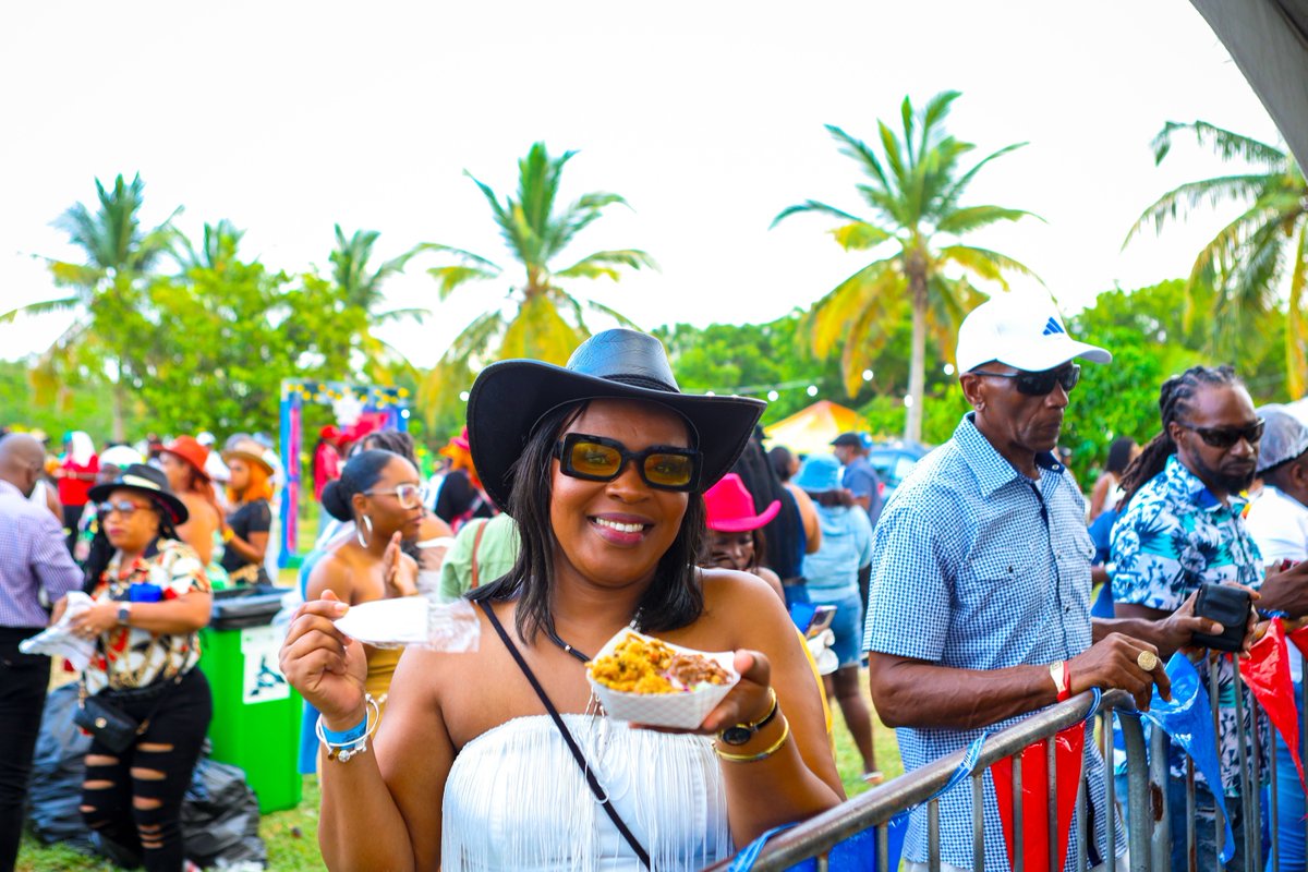 It’s Culinary Month, and we’re ready to celebrate all things delicious! 🍽️
Get ready for creations, culinary adventures, and unforgettable flavors.

Visit Antigua Barbuda Link in bio

#VisitAntiguaBarbuda #LoveAntiguaBarbuda #AntiguaBarbuda #AntiguaAndBarbuda #AhLoveItHere
