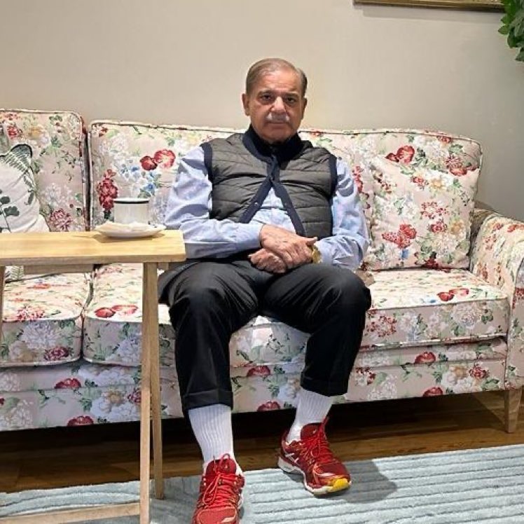 عاصم منیر کا جوکر 😂