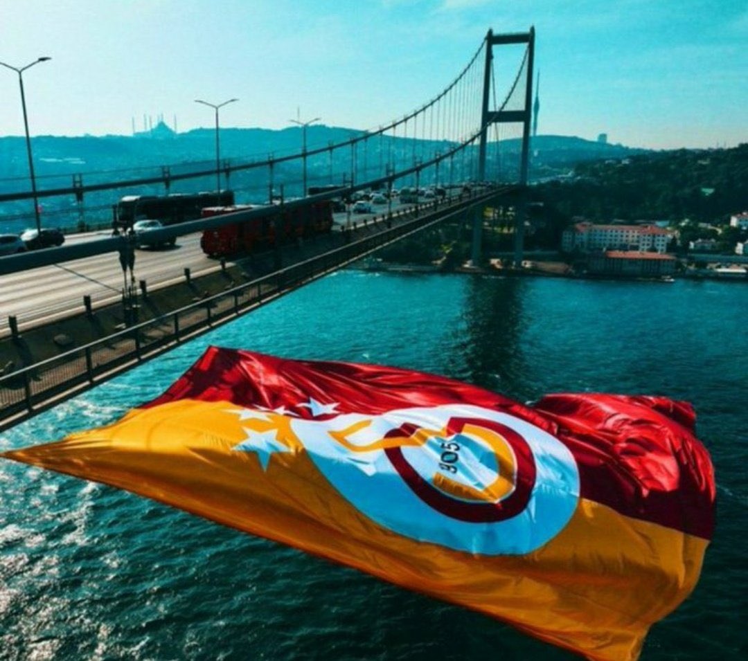 𝐈̇𝐬𝐭𝐚𝐧𝐛𝐮𝐥 𝐛𝐢𝐫 𝐬𝐚𝐫𝐚𝐲, 𝐭𝐞𝐤 𝐡𝐚𝐤𝐢𝐦𝐢 𝐆𝐚𝐥𝐚𝐭𝐚𝐬𝐚𝐫𝐚𝐲!