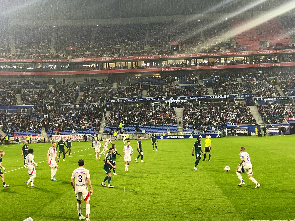 Charles Dos Santos tweet media