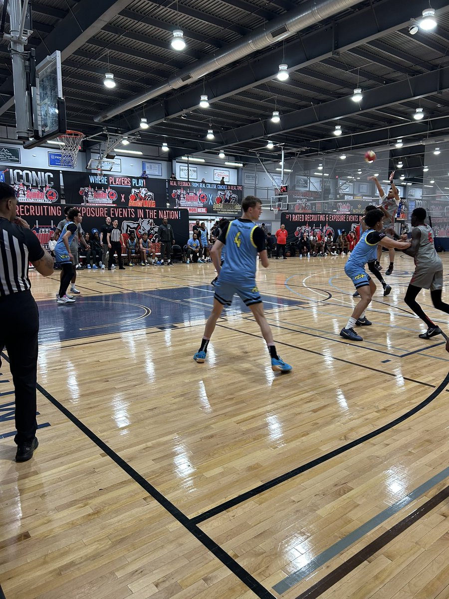 Super Preps Hoops (@superpreps) on Twitter photo Lots of top comp and good hoops people <a href="/GymRatCHALLENGE/">GymRat CHALLENGE-GymRat LIVE-GymRat RECRUITING IDX</a> Lots of top comp and good hoops people <a href="/GymRatCHALLENGE/">GymRat CHALLENGE-GymRat LIVE-GymRat RECRUITING IDX</a>