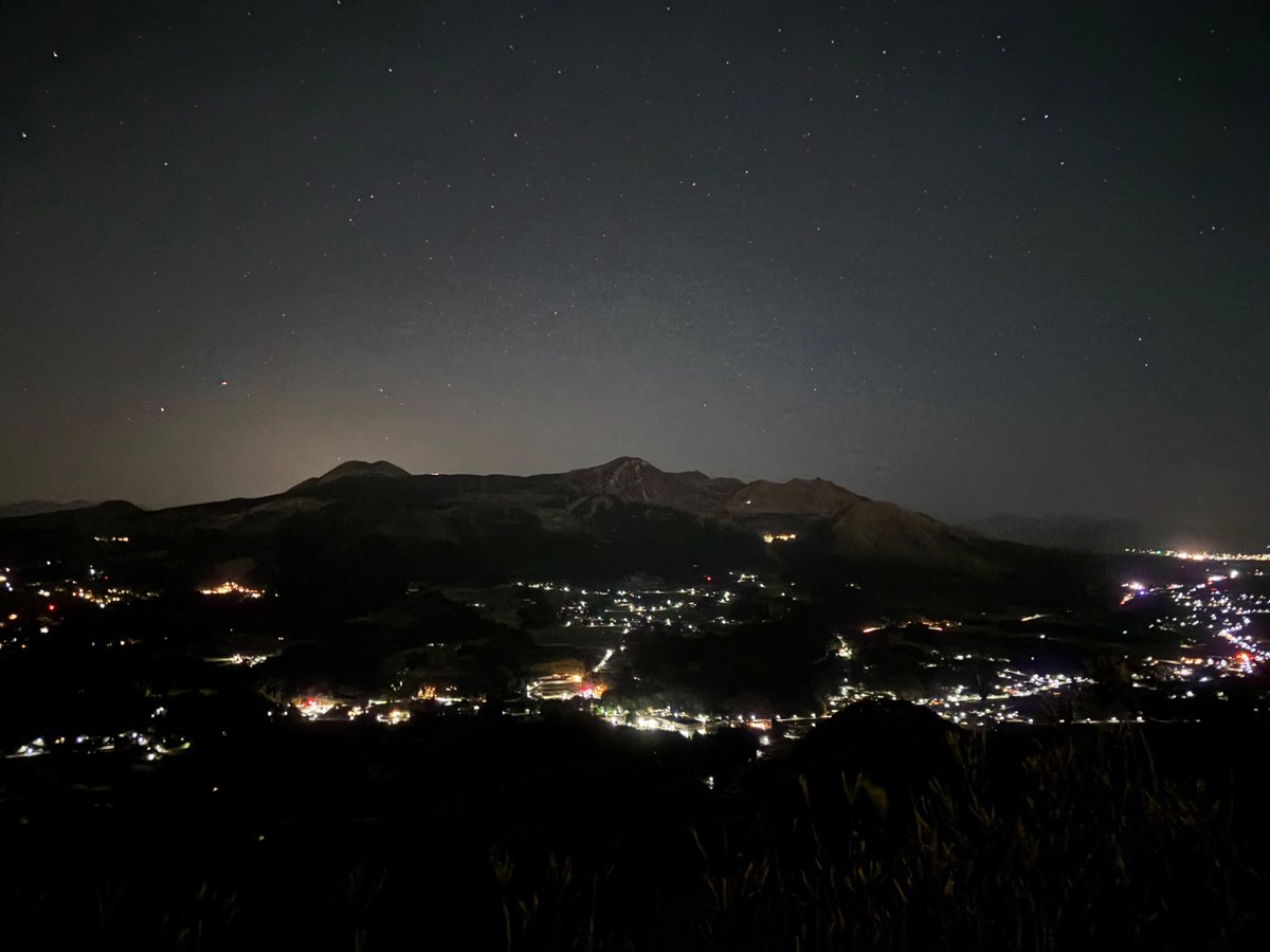 RNAbiker's tweet image. Star gazing from the outer rim of Mt. Aso Caldera.
