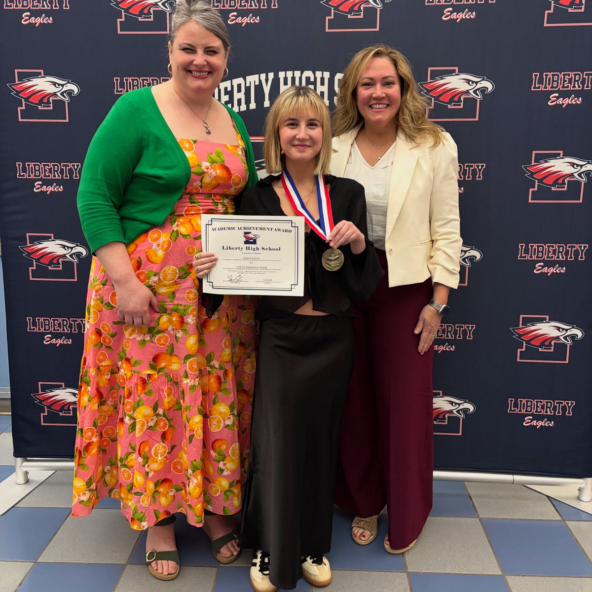 Congratulations Helena Kamph, our 2025 art department award winner!! 🎉🎉 We are so proud of you! <a href="/ArtsFcps1/">fcps1ARTS</a> <a href="/LHSEAGLESVA/">Liberty High School</a>