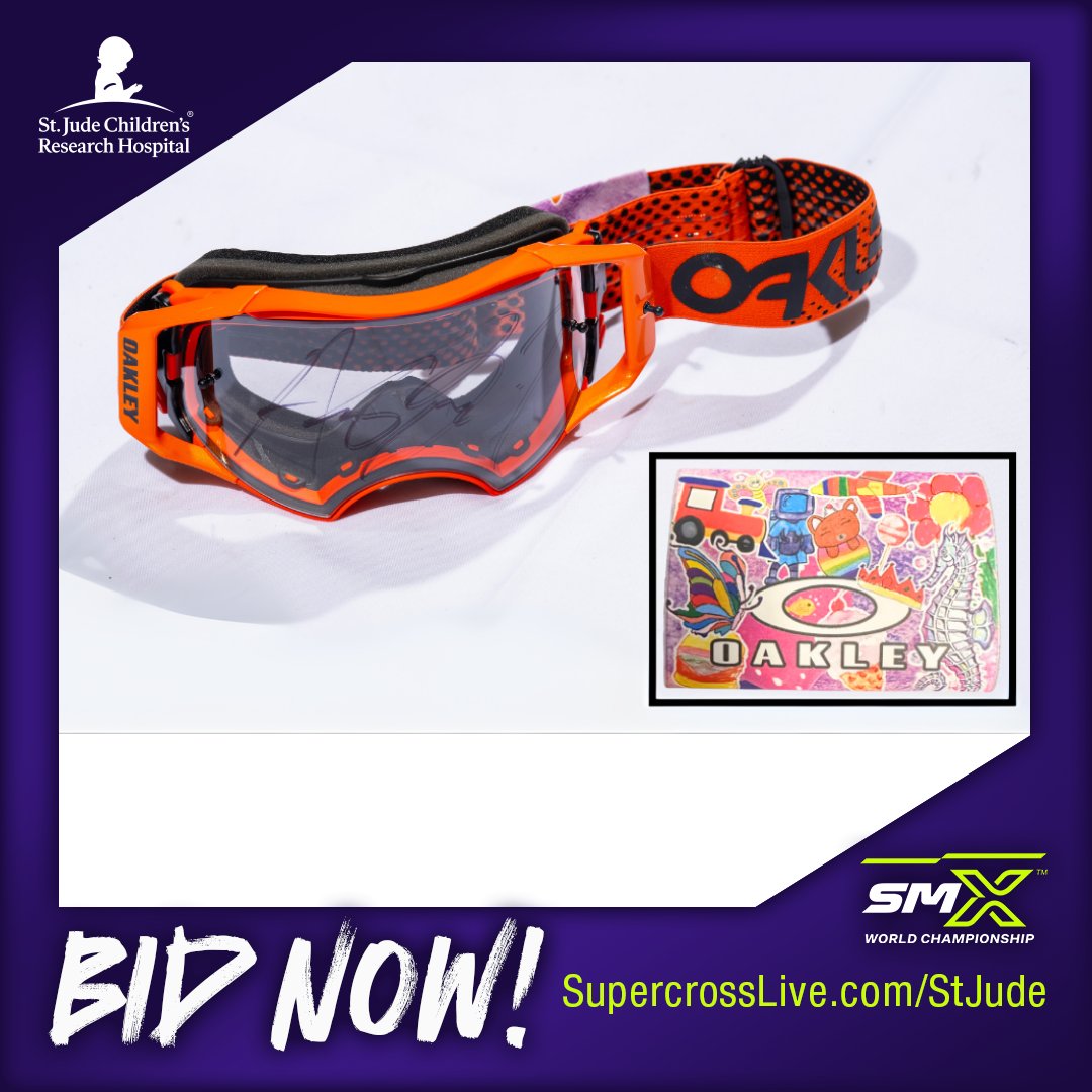 SupercrossLIVE's tweet photo. Oakley has donated goggles with custom strap wraps featuring artwork by St. Jude patients, each autographed by a Supercross athlete: Chase Sexton, Aaron Plessinger, RJ Hampshire.
#SMX #SupercrossLIVE #LoveMotoStopCancer #StJude #Oakley #ChaseSexton #AaronPlessinger #RJHampshire https://t.co/m3VoFFAapp