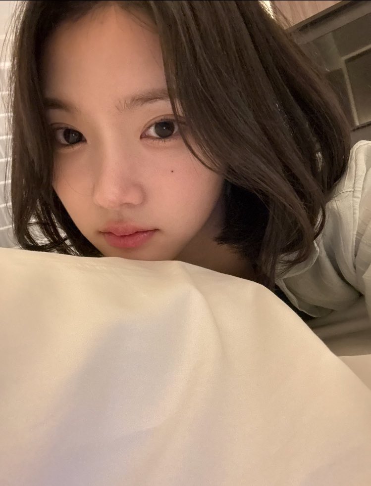 picscjiwoo's tweet image. #JIWOO new weverse update  ♡₊˚ 🦢・₊✧
