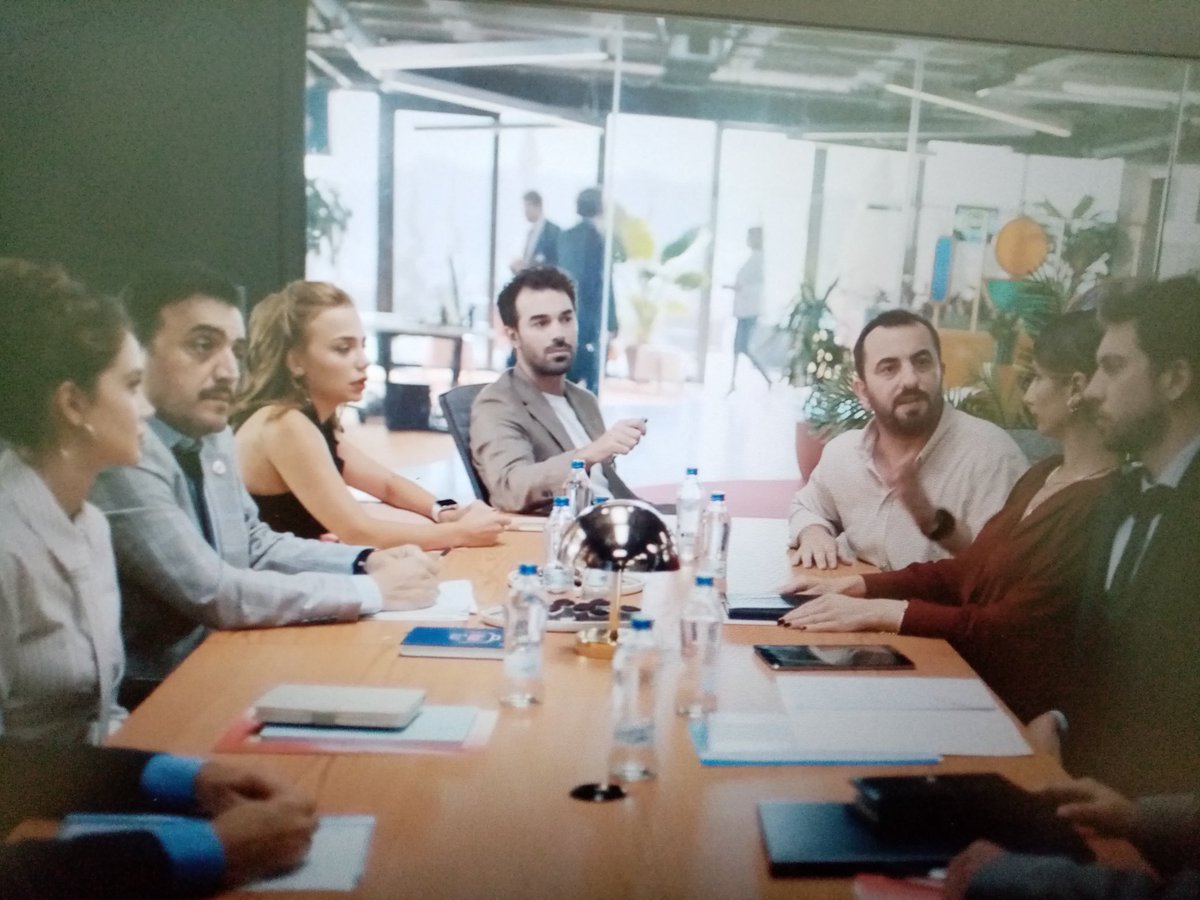 yusufcimgulusu's tweet photo. #YusufÇim #Yüzdeİki #cemgelinoglu #BaharŞahin #merihöztürk #Müfitkayacan #nilayerdönmez #utkuateş #onurbuldu #ŞinasiYurtsever https://t.co/EbPaOIkxaN