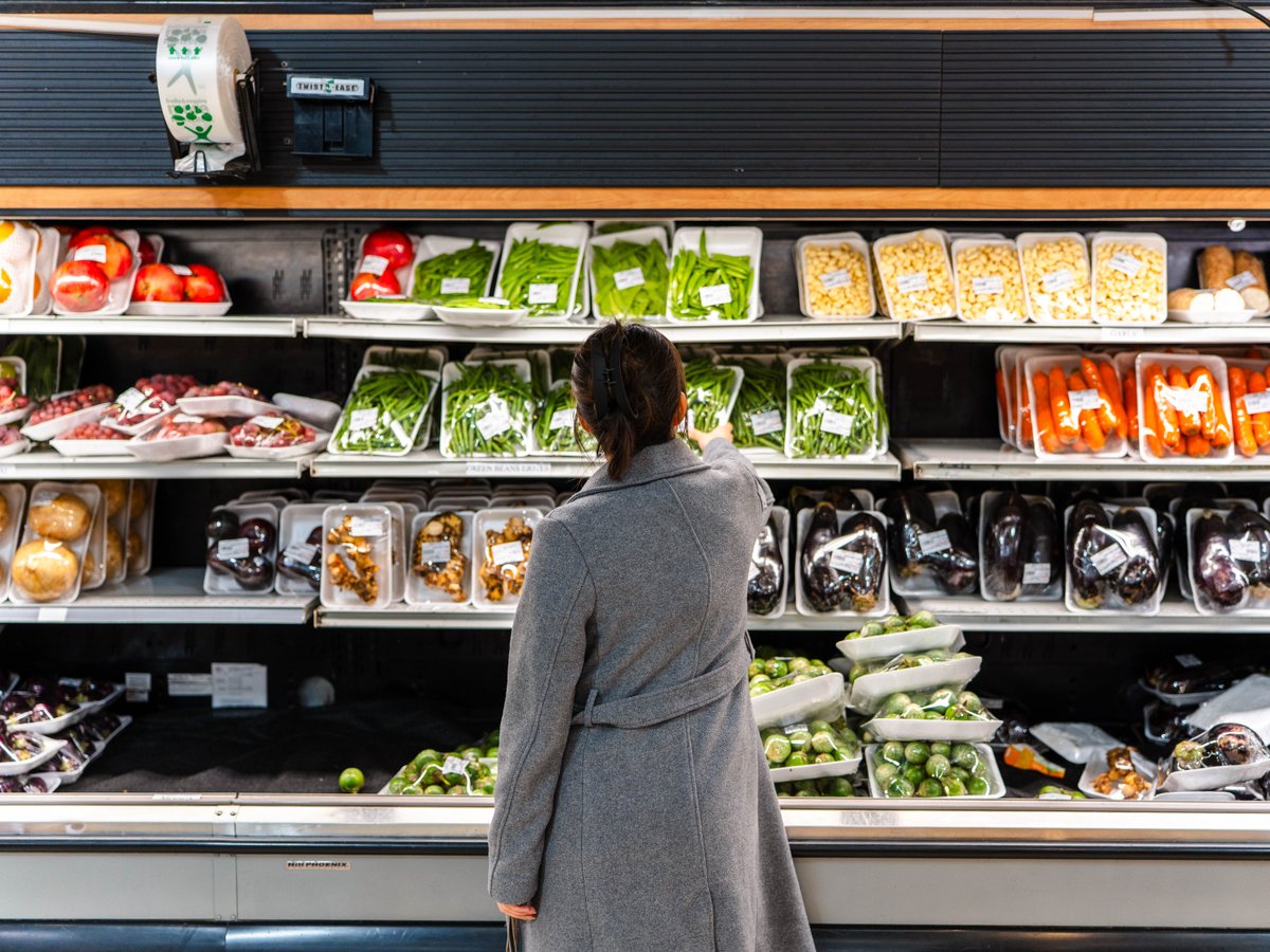 Looking for ways to put nutritious food on the table for your family? 🍏👨‍👩‍👧‍👦

Contact HAP's SNAP Coordinator today to see if you may be eligible to apply for SNAP benefits! 📝🍽️

Rose Say
Cell: 📱 651-354-0108
Email: 📧 roses@hmong.org