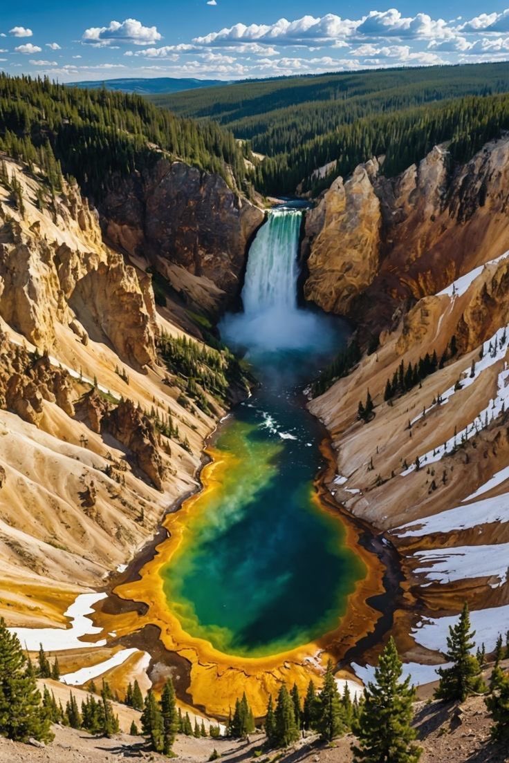 EWQuest's tweet photo. 📍🇺🇸Parque Nacional Yellowstone - Yellowstone National Park

Es un parque nacional ubicado en los estados de Wyoming, Montana e Idaho, en Estados Unidos, y cuya superficie abarca 2 219 789 acres (8983,2 km²).

It is a national park located in the states of Wyoming, Montana, and Idaho, in the United States, covering an area of 2,219,789 acres (8,983.2 km²).