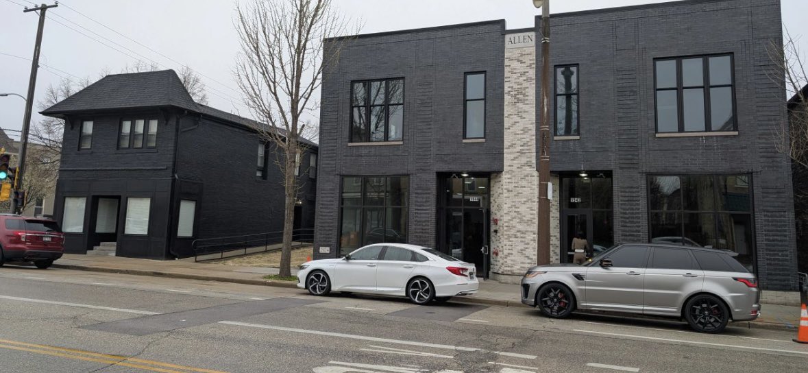 LISC_Milwaukee's tweet image. Big congrats to Melissa Nicole Allen on completing Bronzeville Estates in Milwaukee! We’re so proud to celebrate you as an #ACRE grad who’s been making serious moves: over $100M invested in Milwaukee neighborhoods over the past 20 years!

#MilwaukeeProud #Bronzeville #ACREAlumni