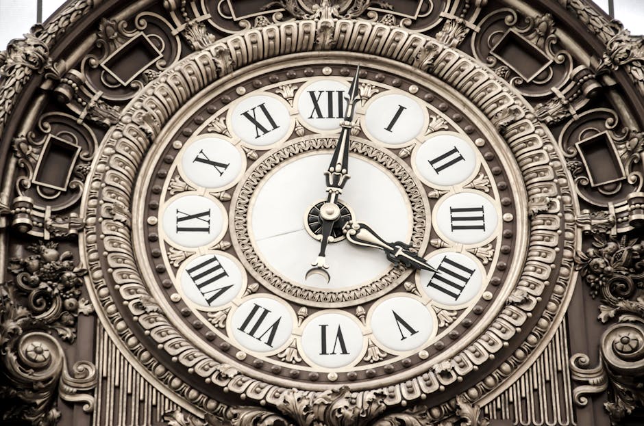 RAEinforma's tweet photo. Consultas de la semana | ¿Se puede usar «IIII» en lugar de «IV» para el 4 en números romanos?

En la Antigüedad el signo «I» podía repetirse hasta cuatro veces. Hoy la secuencia «IIII» para el 4 solo pervive en las esferas de los relojes: https://t.co/xPGLHpVJ6H. https://t.co/EuSxoJKdB3