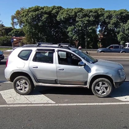 🇦🇷⭕️[#AHORA] Ciudadano ILEGAL BOLIVIANO 🇧🇴 fue interceptado en un control de tránsito ALCOHOLIZADO &amp; DROGADO intentando COIMEAR a la policía pero se negaron y quedó DETENIDO. El BOLIVIANO no tenía licencia y manejaba un auto robado