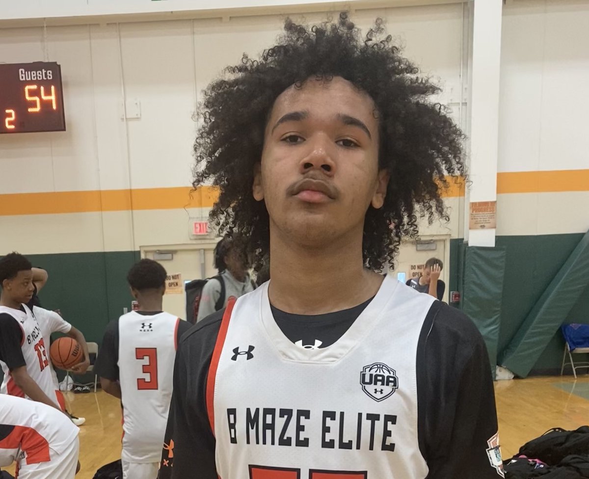 Shun Williams (@ontheradarhoops) on Twitter photo OTR Rocky Top Invitational
BMaze 15U pulls away for a decisive win this morning.
Who to know?
🧷 Kaden Lewis
📝 high energy defender
🧷 Giancario Martinez
📝 reliable scorer
📌 <a href="/BMazeElite/">B. MAZE ELITE AAU</a> OTR Rocky Top Invitational
BMaze 15U pulls away for a decisive win this morning.
Who to know?
🧷 Kaden Lewis
📝 high energy defender
🧷 Giancario Martinez
📝 reliable scorer
📌 <a href="/BMazeElite/">B. MAZE ELITE AAU</a>