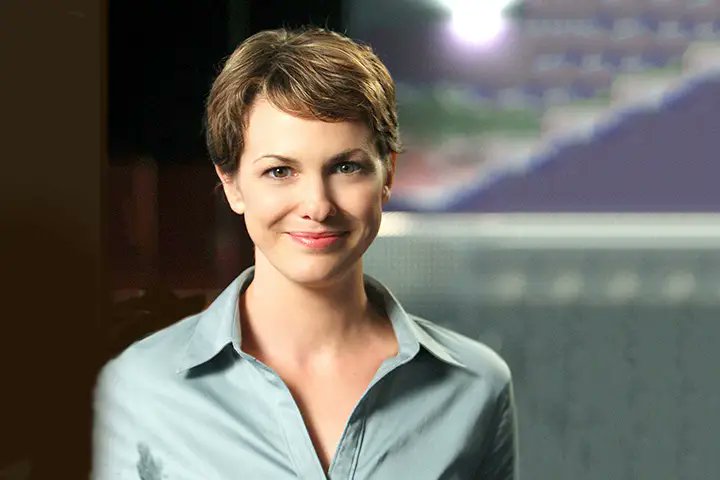 TheBeautyEpic's tweet image. Larisa Oleynik Then &amp;amp; Now: From Teen Icon to Timeless Beauty!
Read more: beautyepic.com/larisa-oleynik/

#LarisaOleynik #ThenAndNow #90sIcon #TimelessBeauty #CelebrityGlowUp #BeautyEvolution #HollywoodStyle #BeautyEpic #NaturalCharm